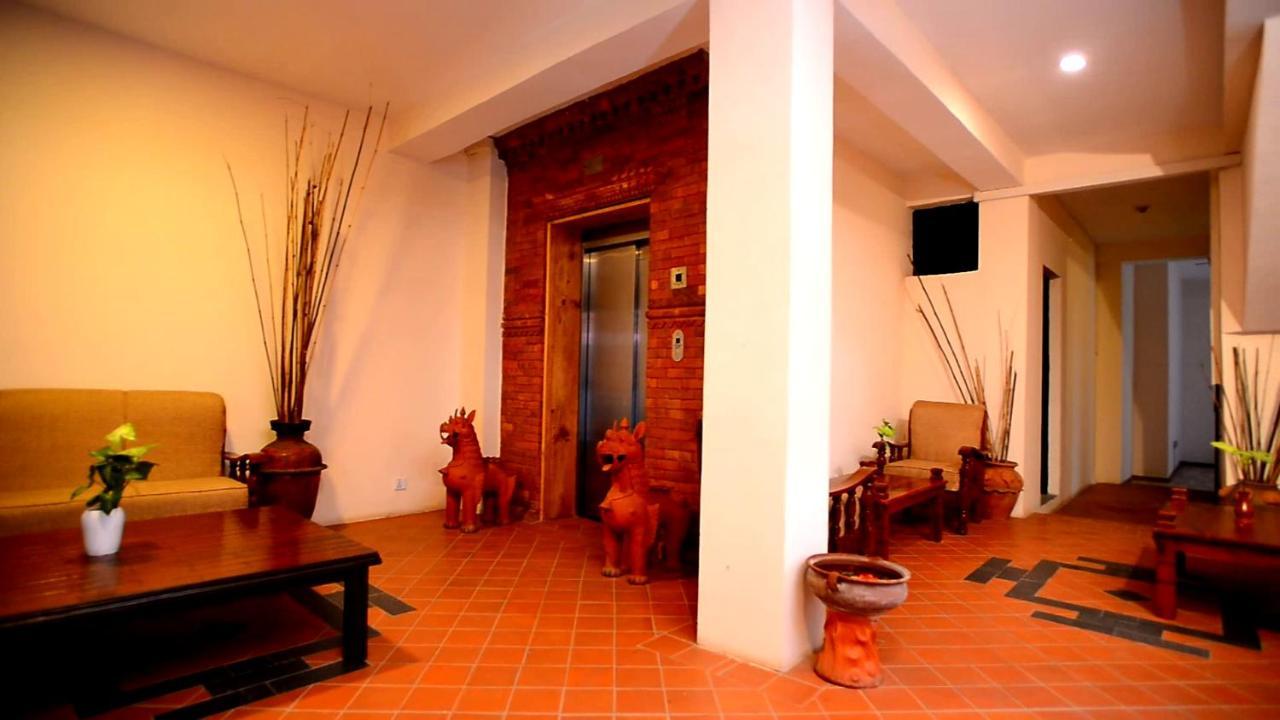 Golden Temple Inn Katmandou Extérieur photo